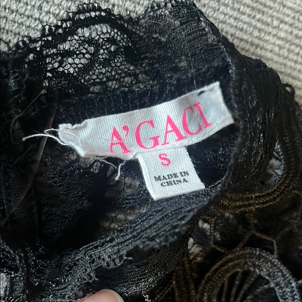 A'gaci elegant Laced Dress Cap Sleeve Mock Neck - Picture 4 of 5
